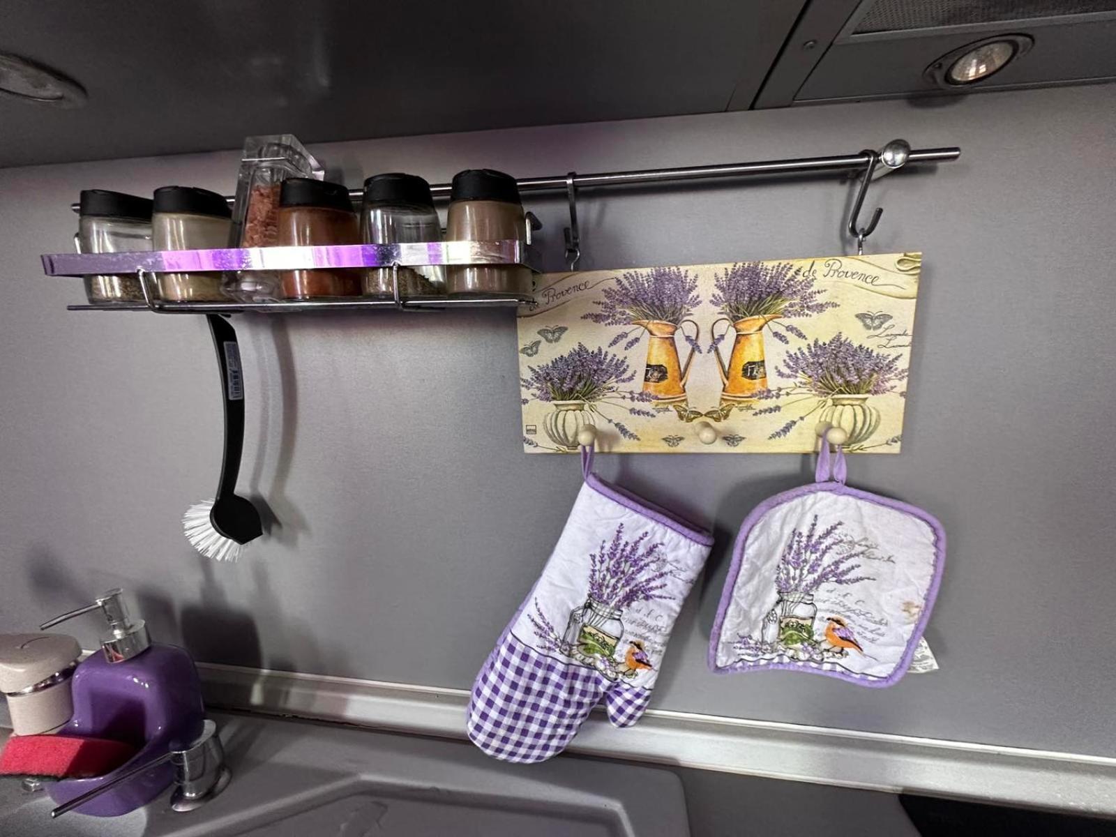 Apartment Lavender, Near To Airport ソフィア エクステリア 写真